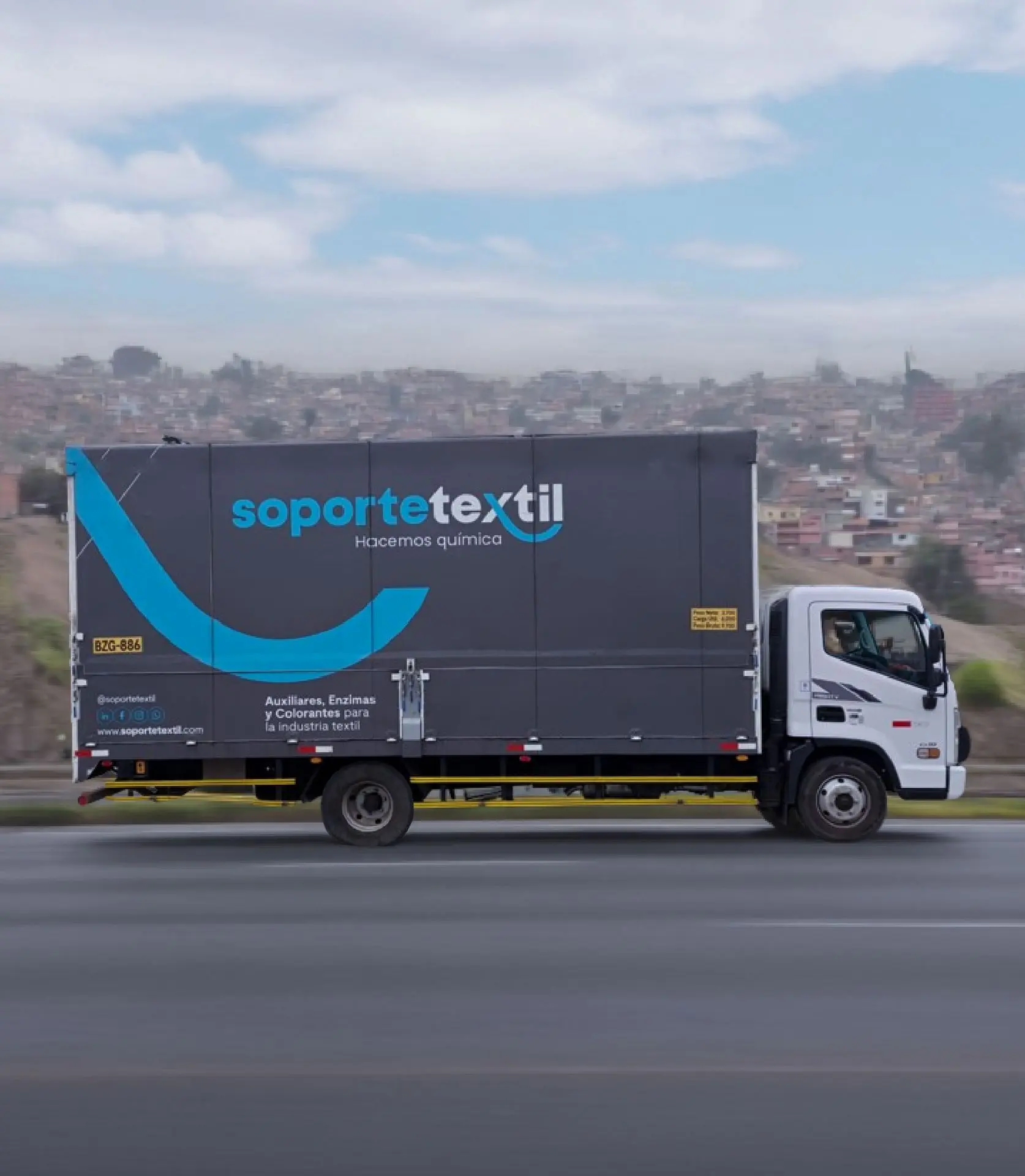 Camión con flota propia